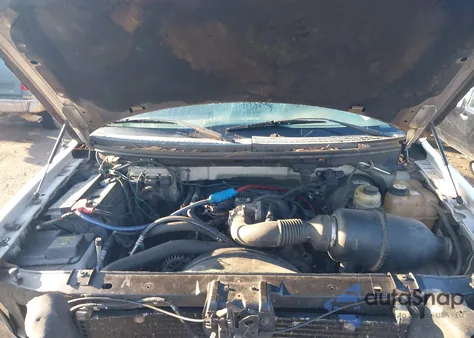 2005 Ford F-150 Stx/Xl/Xlt z USA, uszkodzony, nr VIN 1FTRF12265NB50277